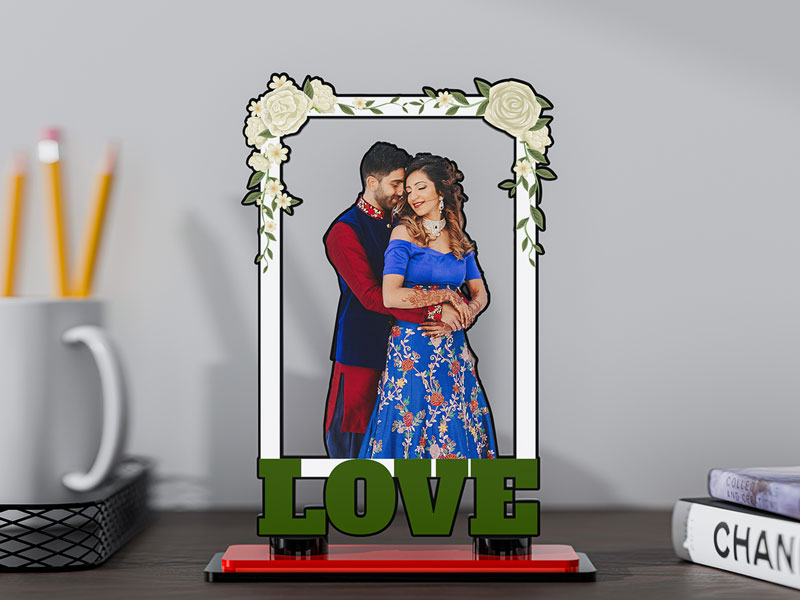 Custom Love Miniature Photo Stand Design