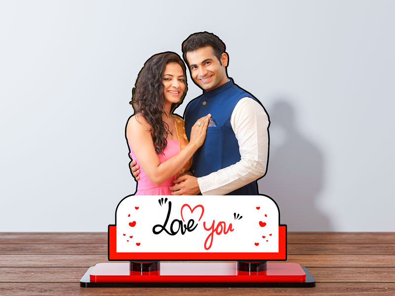 Custom Romantic Couple Miniature Photo Stand Design