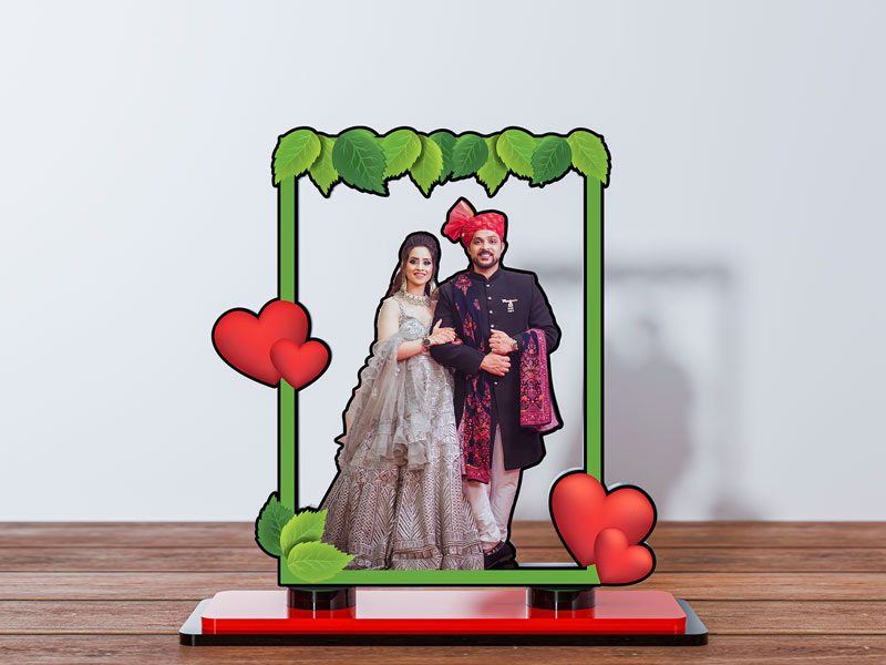 Custom Leaves and Hearts Styled Miniature Photo Stand Design