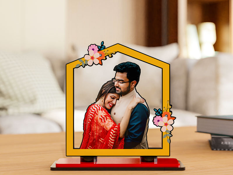 Custom Floral Decorated Miniature Photo Stand Design