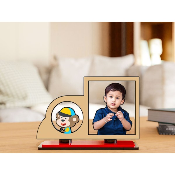 Cute Toy Truck Styled Miniature Photo Stand Design