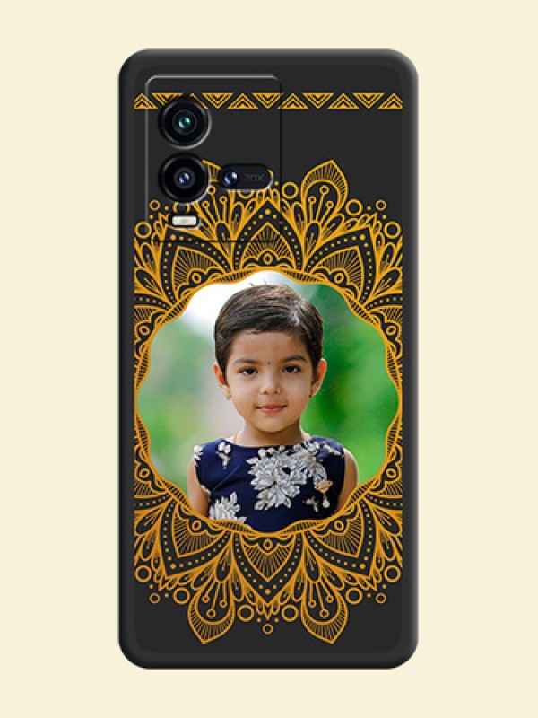 Round Image with Floral Design on Photo on Space Black Soft Matte Mobile Cover - iQOO 9T 5G