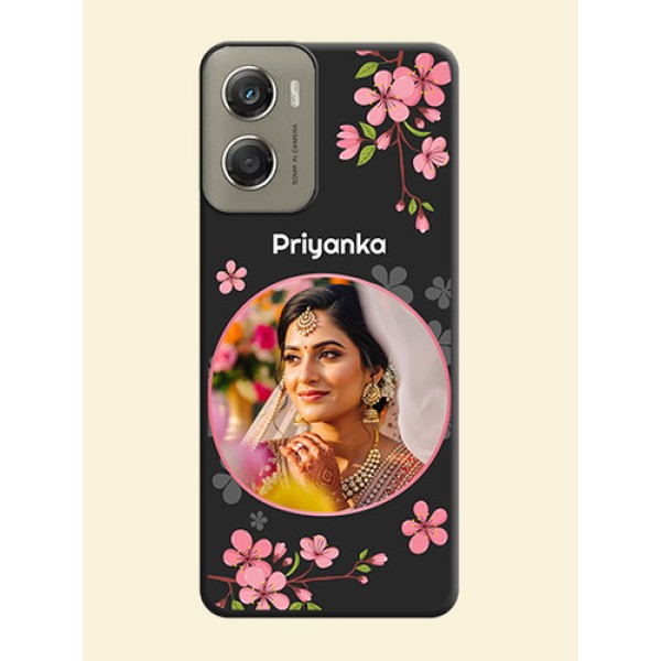 Round Image with Pink Color Floral Design on Photo On Space Black Custom Soft Matte Mobile Back Cover - Motorola Moto G06 Power