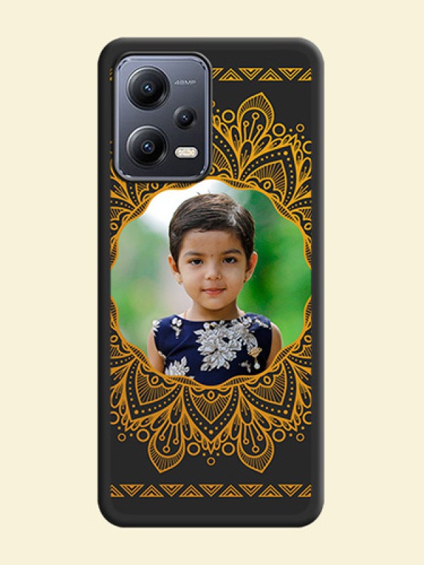Round Image with Floral Design on Photo on Space Black Soft Matte Mobile Cover - Xiaomi Redmi Note 12 Pro Plus 5G
