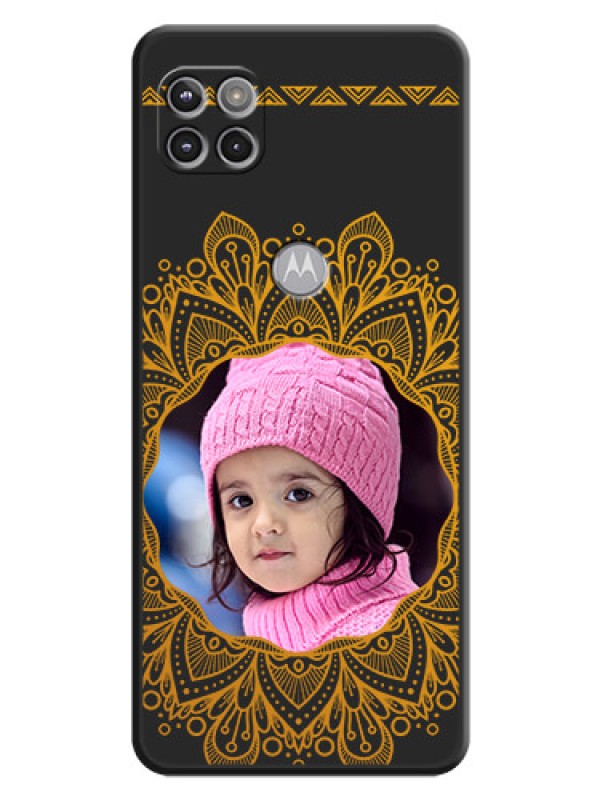 Custom Round Image with Floral Design on Photo on Space Black Soft Matte Mobile Cover - Motorola Moto G 5G
