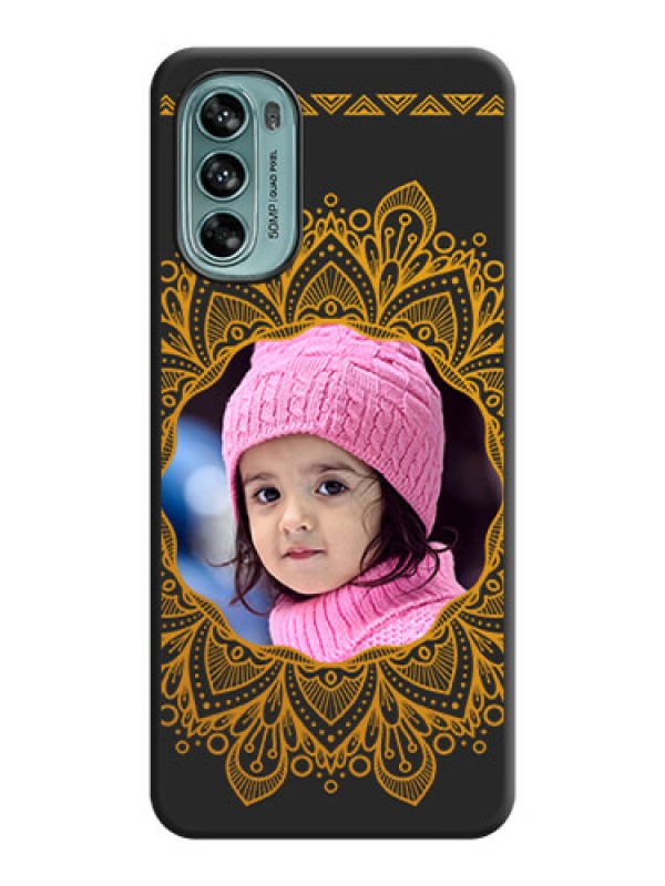 Custom Round Image with Floral Design on Photo on Space Black Soft Matte Mobile Cover - Moto G62