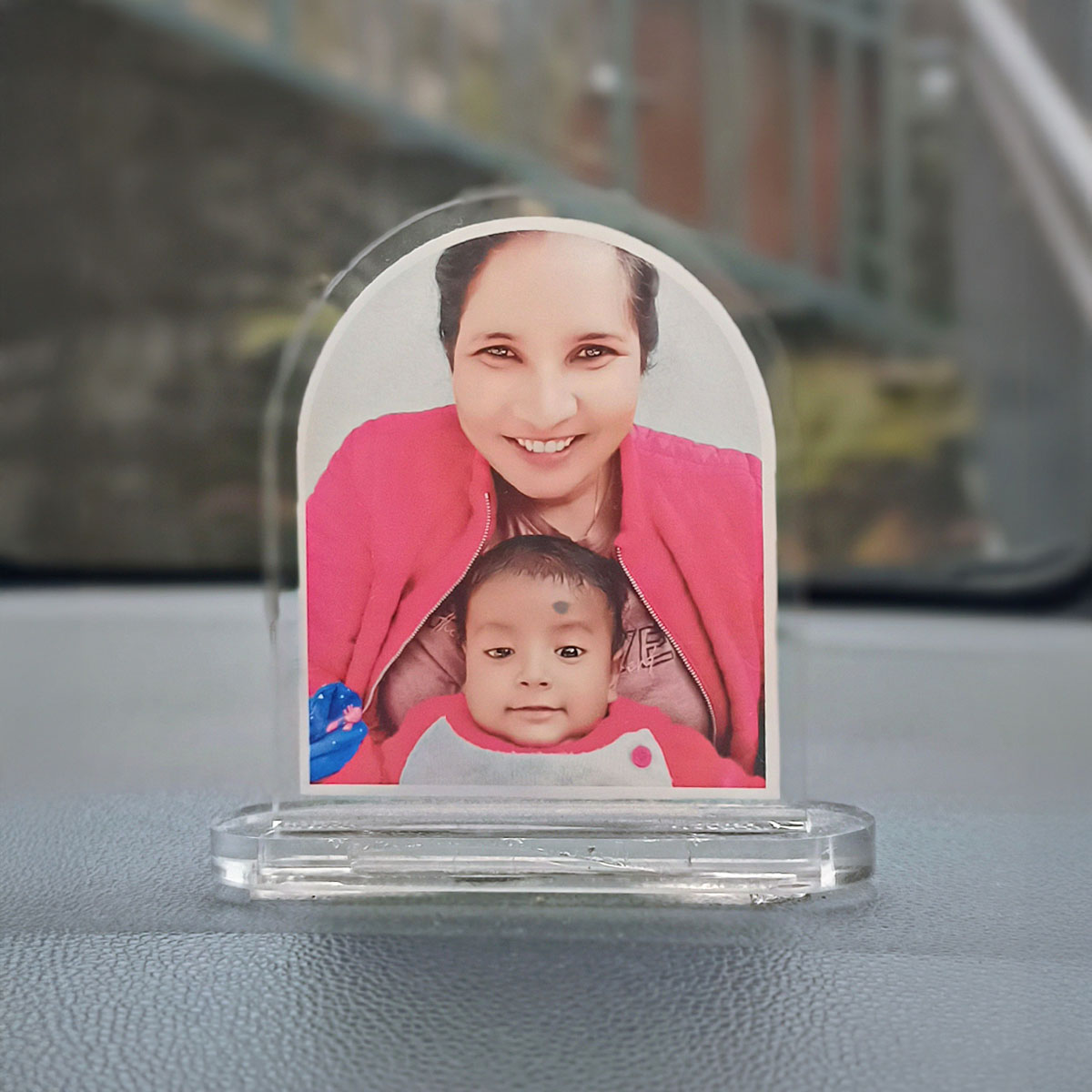 Dashboard Photo Stand Customer Image Review 23