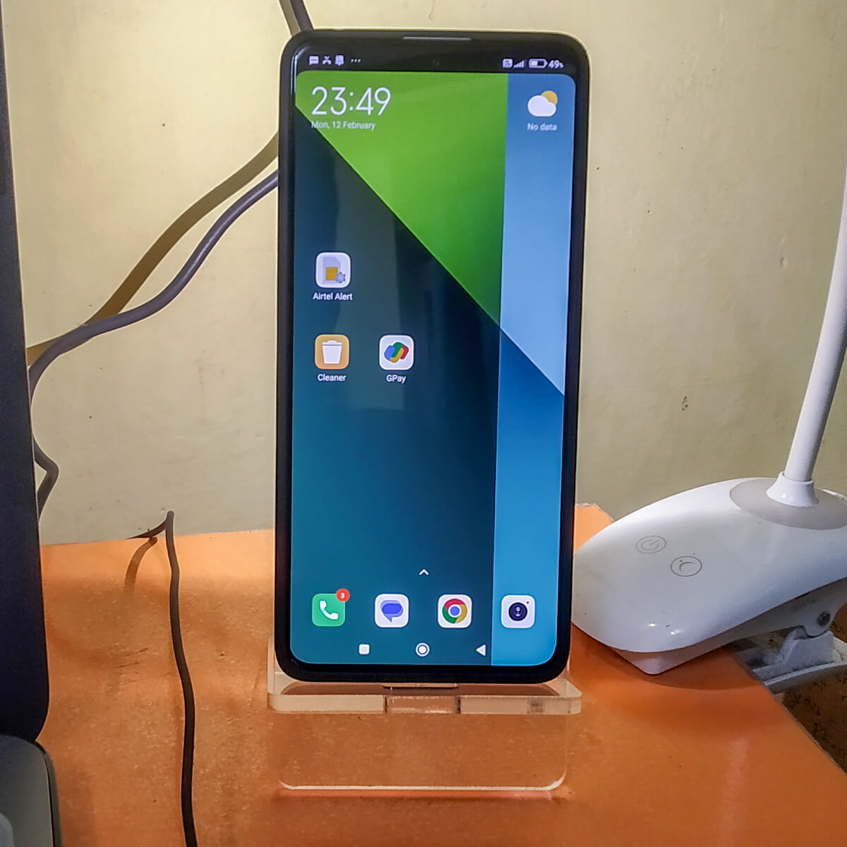 Acrylic Phone Stand Customer Image Review 20