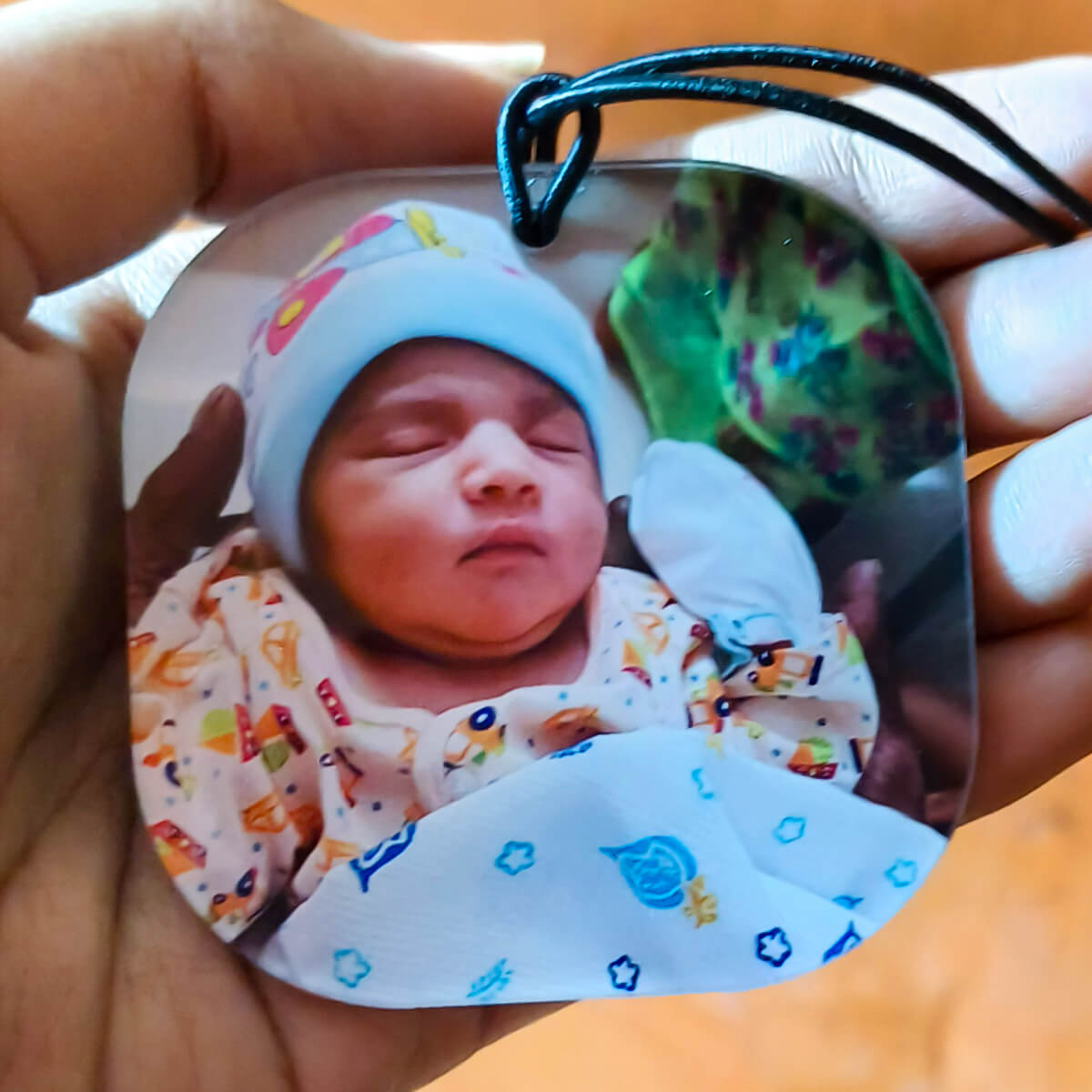 Custom photo acrylics acrylic car hanging with photo printing online