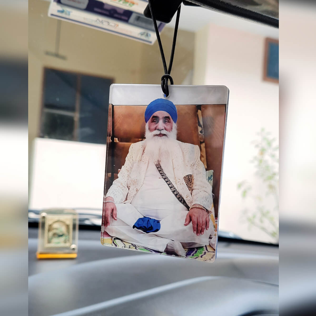 Car Photo Hanging Customer Image Review 24