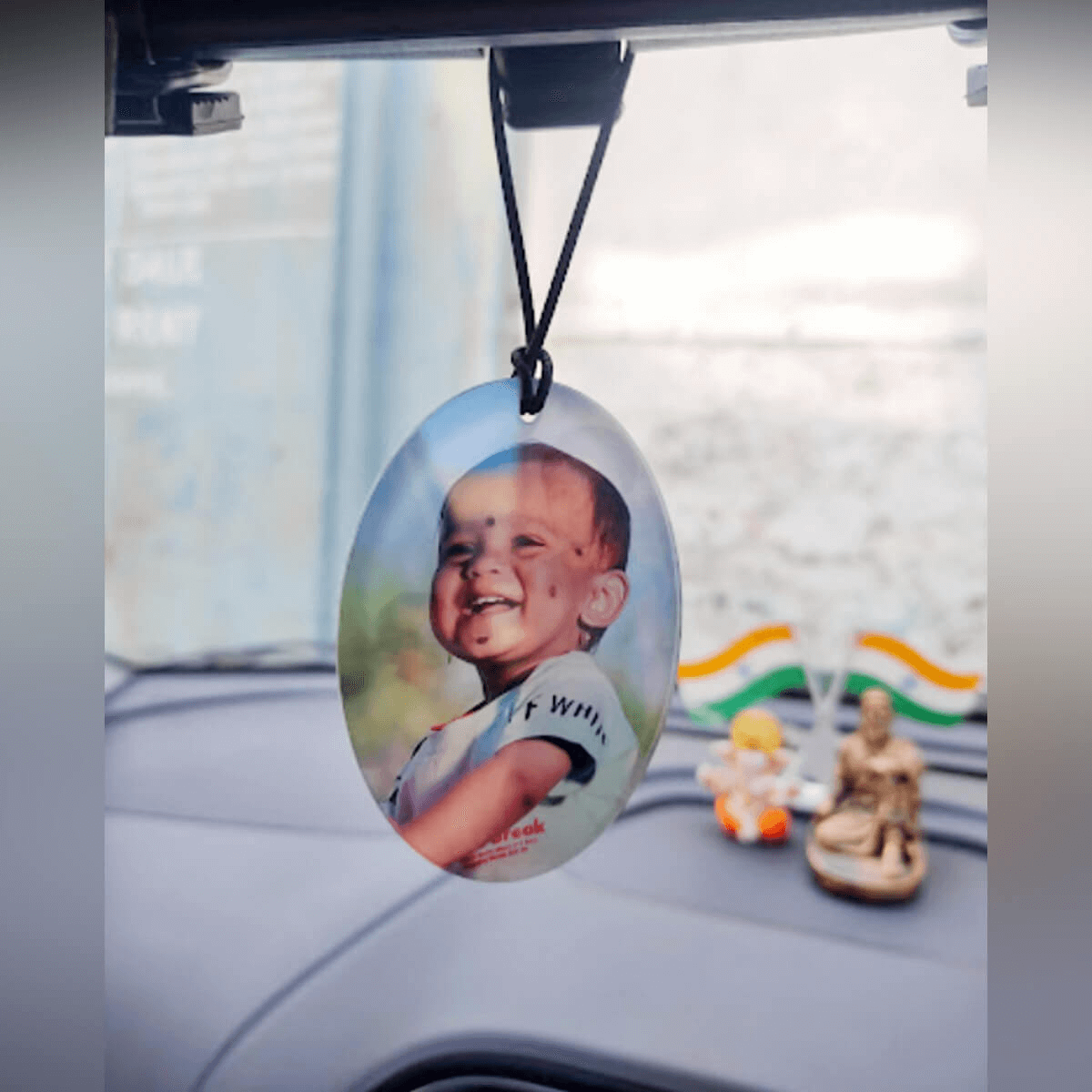Car Photo Hanging Customer Image Review 30