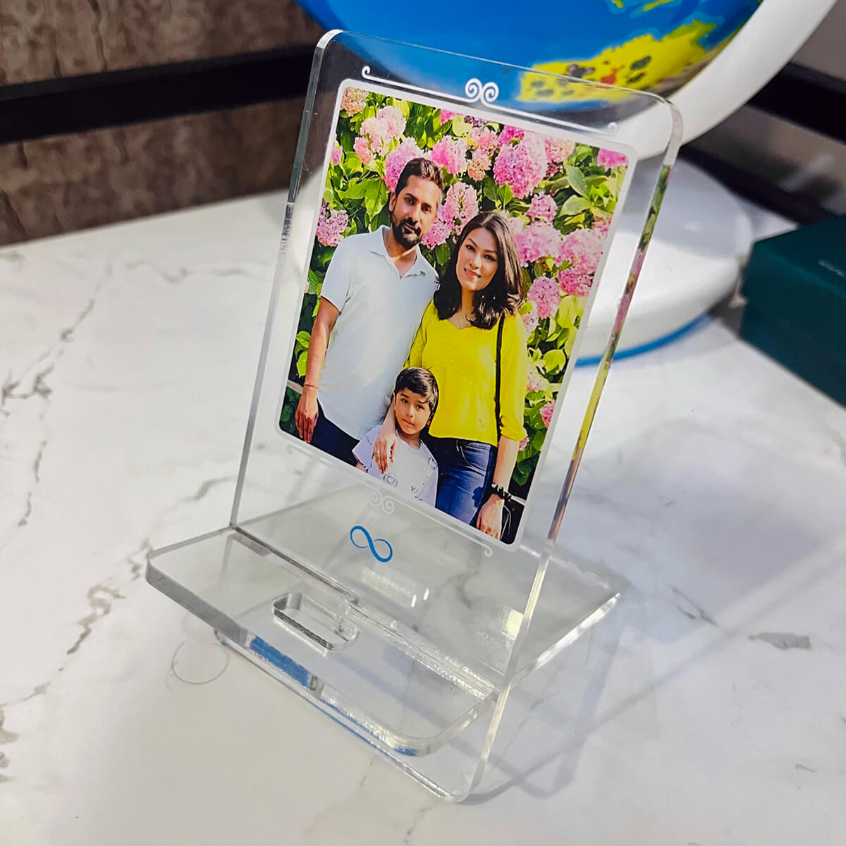 Acrylic Phone Stand Customer Image Review 39