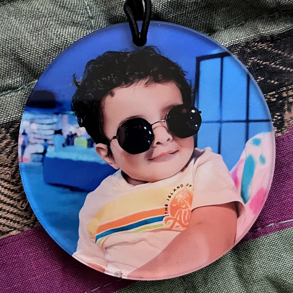 Custom Photo Acrylics Acrylic Car Hanging With Photo Printing Online custom-photo-acrylics-acrylic-car-hanging-with-photo-printing-online
