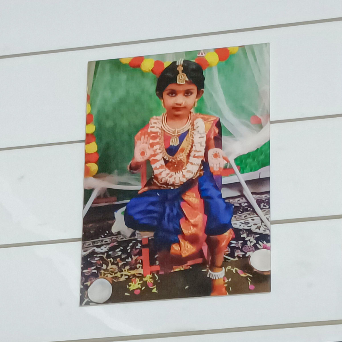 Acrylic Photo Frame Customer Image Review 75