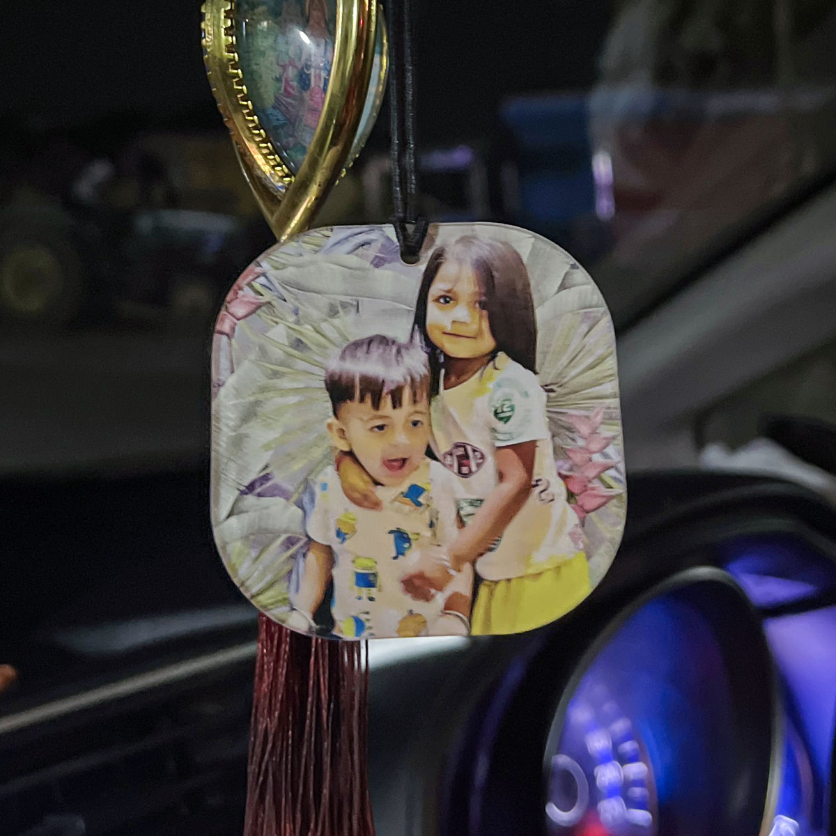 Car Photo Hanging Customer Image Review 109