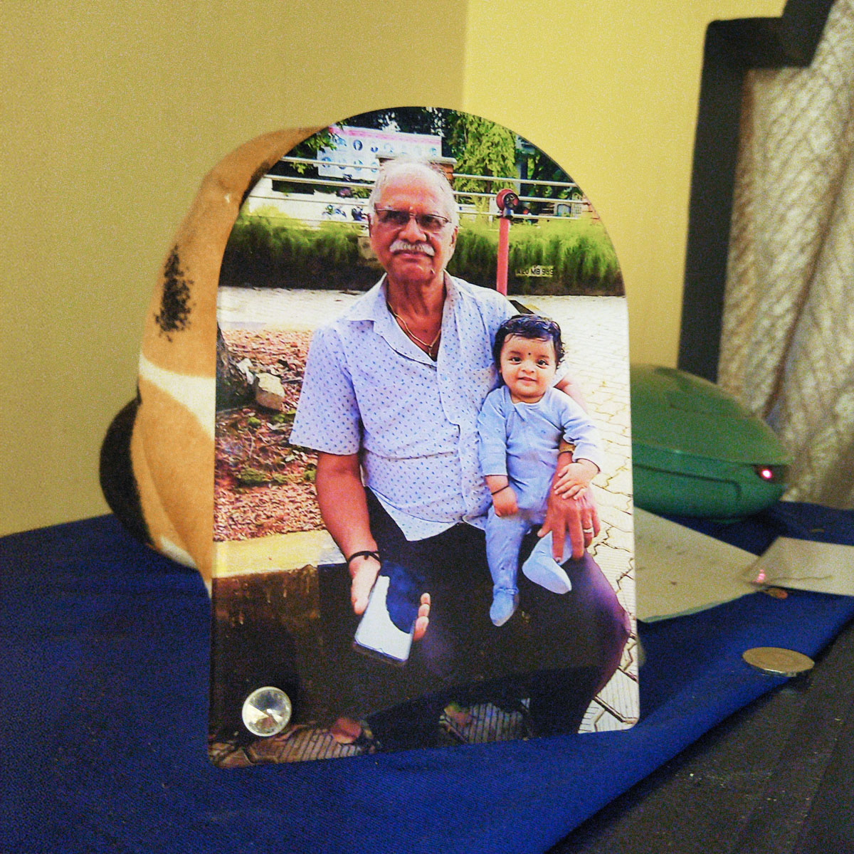 Acrylic Photo Stand Customer Image Review 55