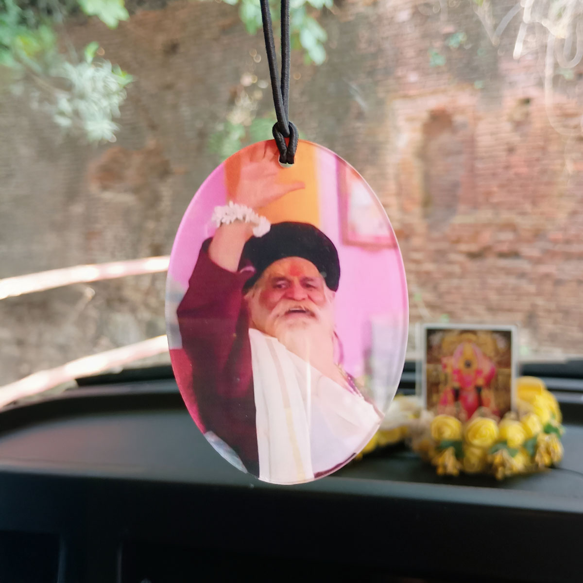 Car Photo Hanging Customer Image Review 110