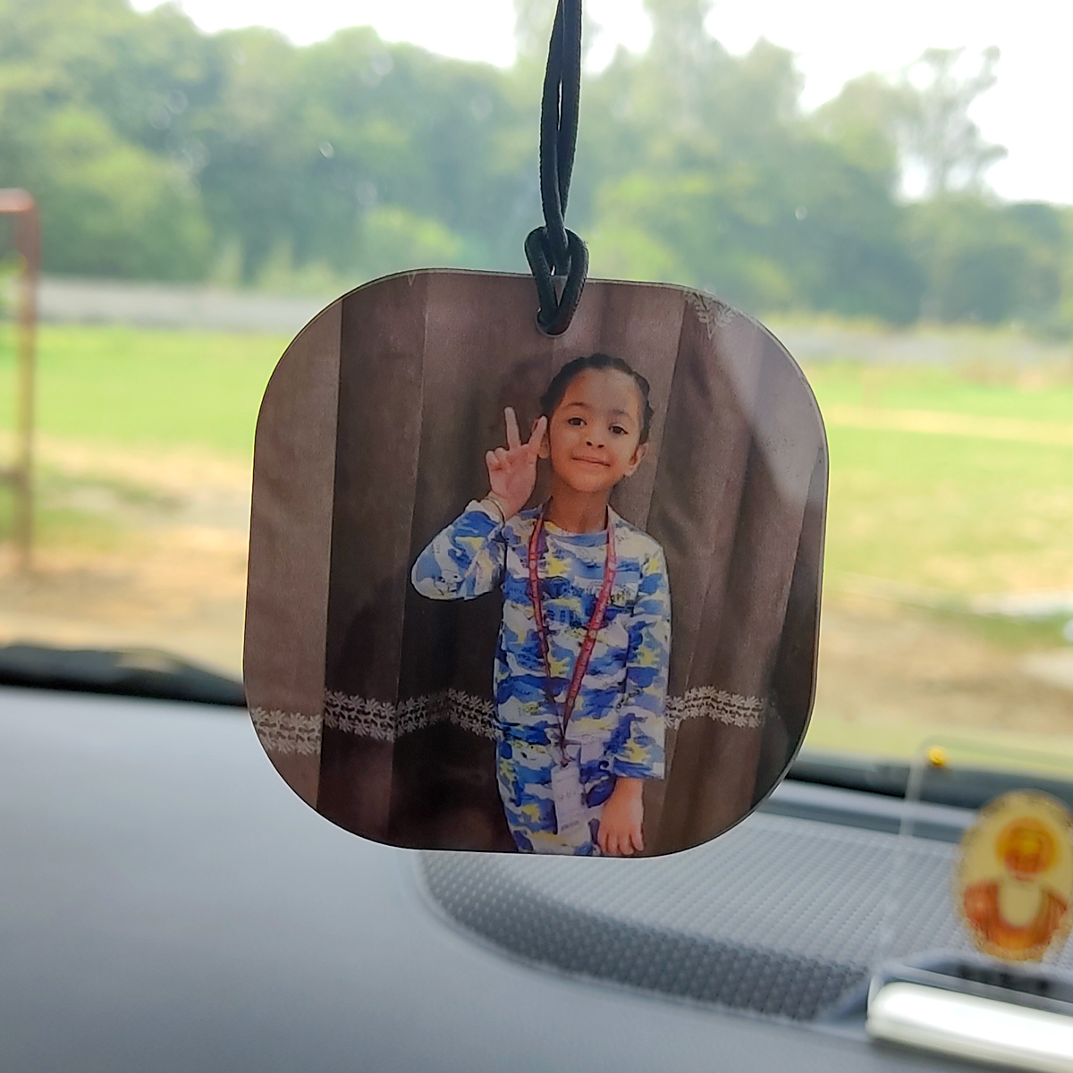 Car Photo Hanging Customer Image Review 93