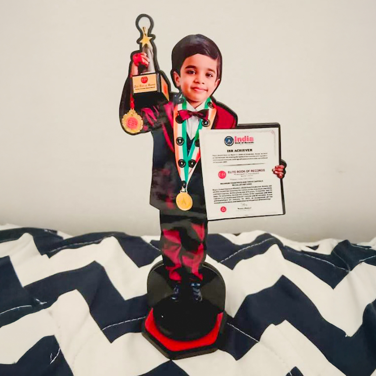 Miniature Photo Stand Customer Image Review 15