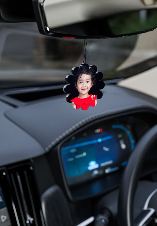 Car Photo Hangings Specifications 1