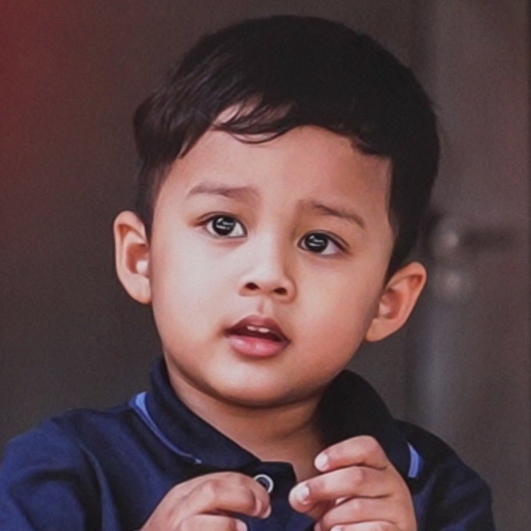 Classic Photo Frames Specifications - Glossy Lamination Reflections